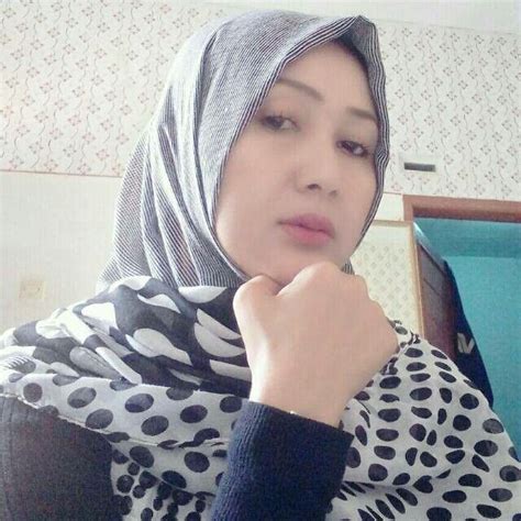 bokep janda indonesia|Ngentot janda muda jilbab putih goyang crot dalam